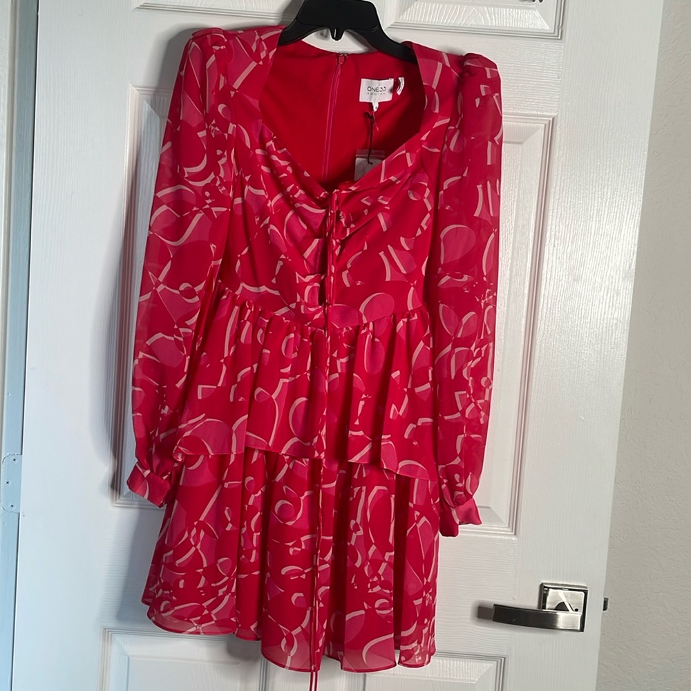 NWT ONE33 Social Gathered printed georgette long sleeve mini dress